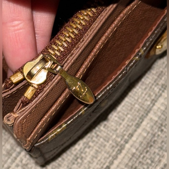 Louis Vuitton Etoile GM Quilted Monogram Wallet - Picture 8 of 14